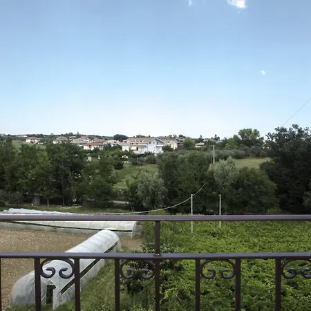Villa Con Stanza Relax E 2 Camere Matrimoniali *